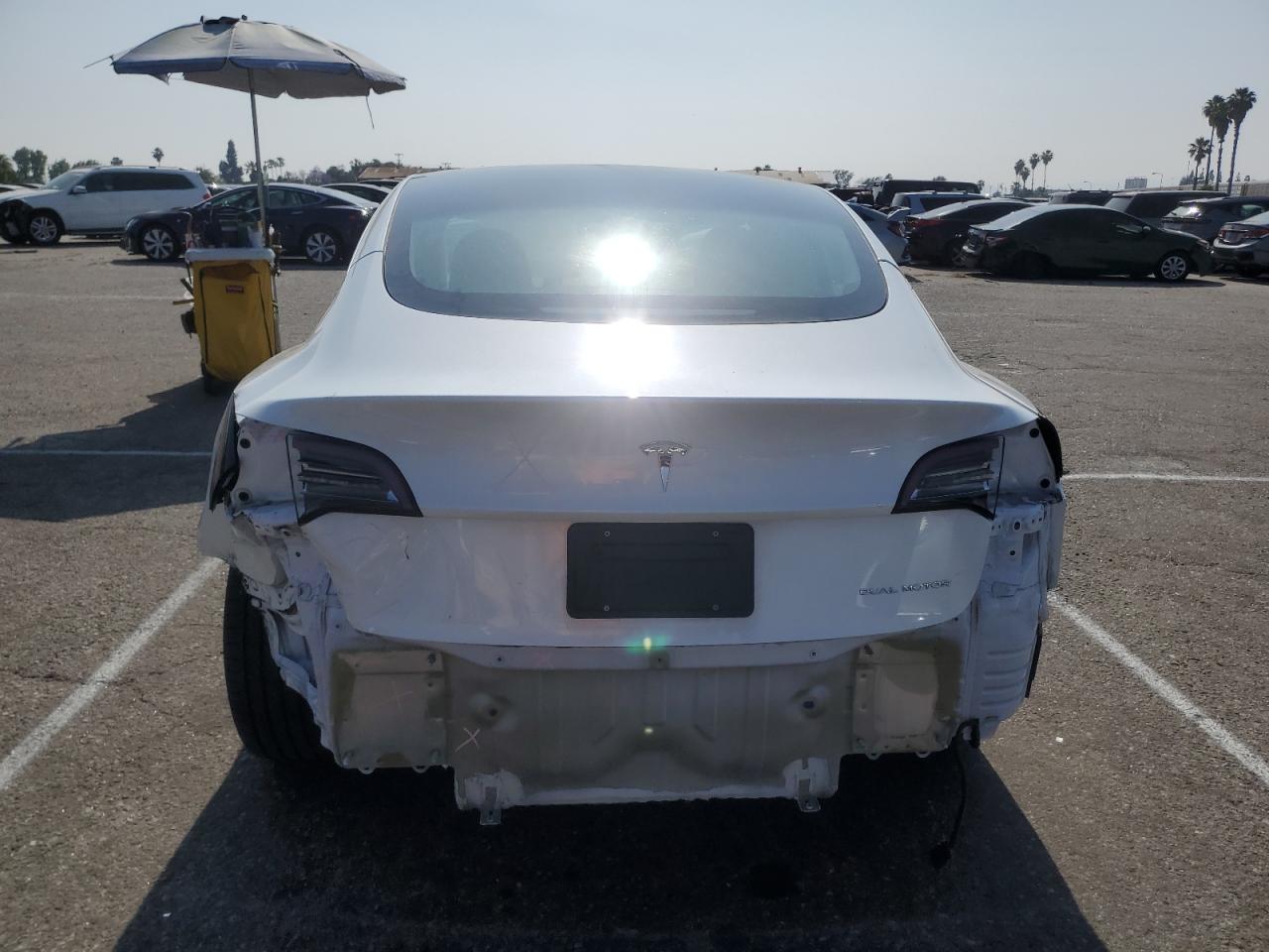 5YJ3E1EB4NF307906 2022 Tesla Model 3