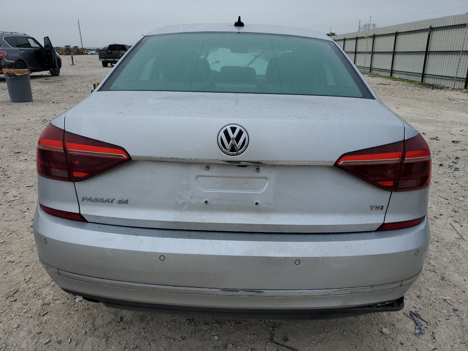1VWGT7A33HC076391 2017 Volkswagen Passat Se