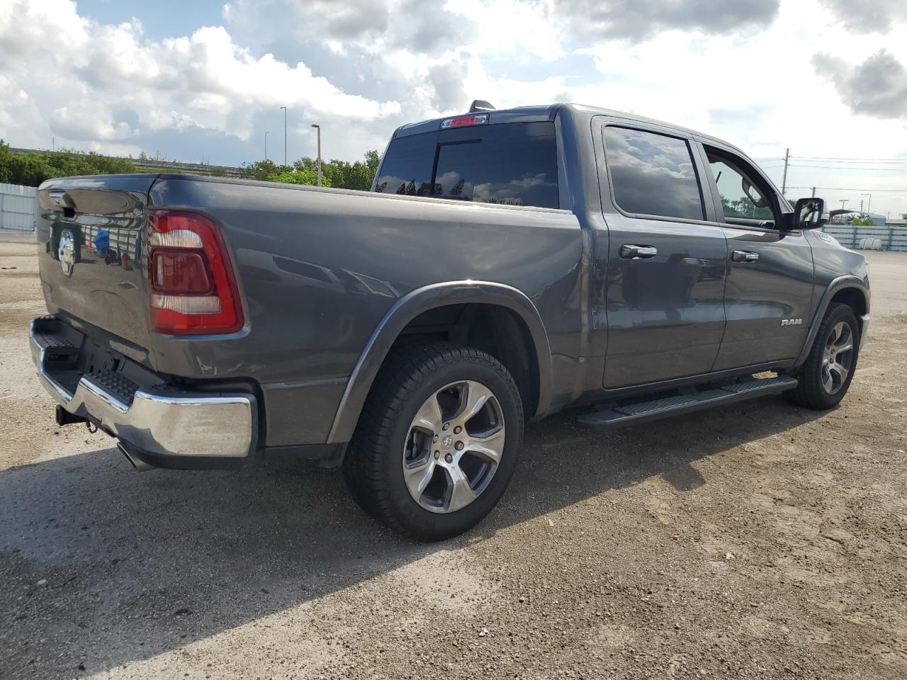 2022 RAM 1500 - Image 3