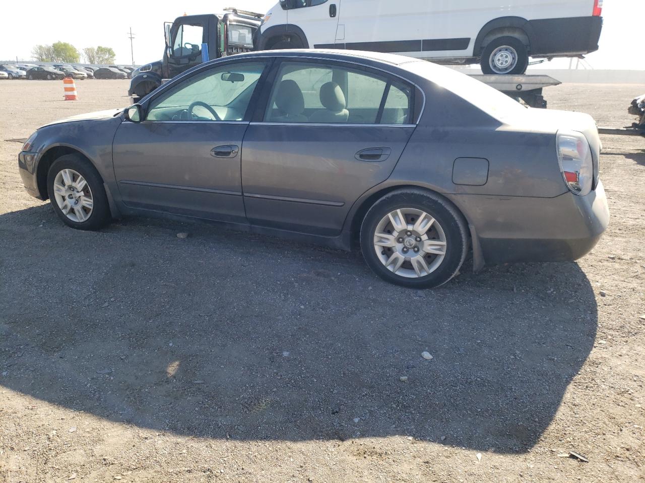 2005 Nissan Altima S grey null gas 1N4AL11D15C363518 photo #3