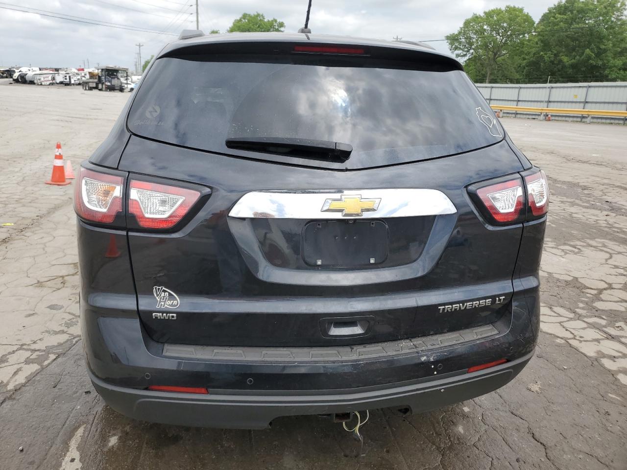 1GNKVHKD2FJ206794 2015 Chevrolet Traverse Lt