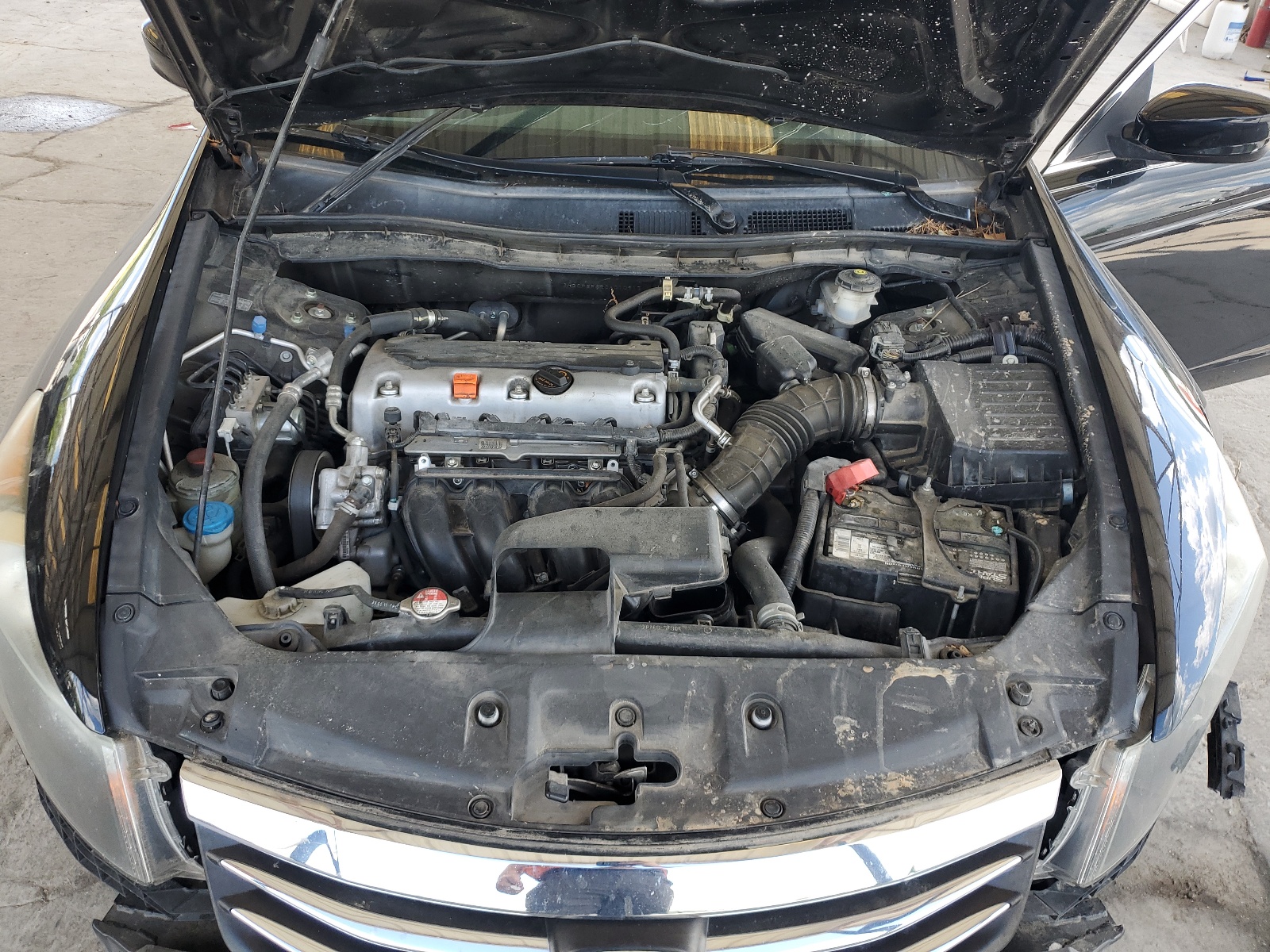 1HGCP2F62CA010917 2012 Honda Accord Se