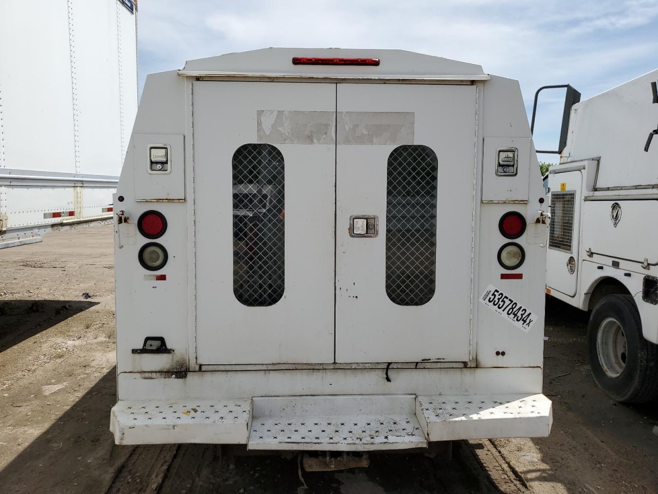 2011 Ford Econoline E350 Super Duty Cutaway Van VIN: 1FDSE3FL9BDA62260 Lot: 53578434