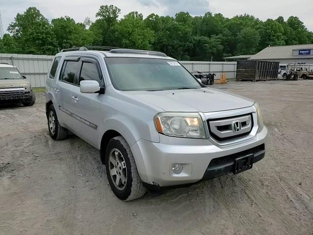 2011 Honda Pilot Touring VIN: 5FNYF4H93BB104692 Lot: 56134724