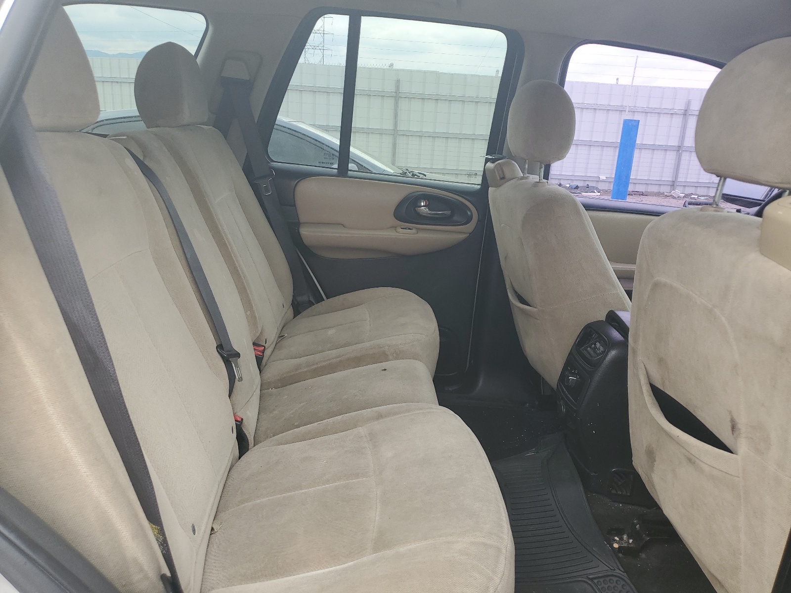 1GNDT13SX52238307 2005 Chevrolet Trailblazer Ls