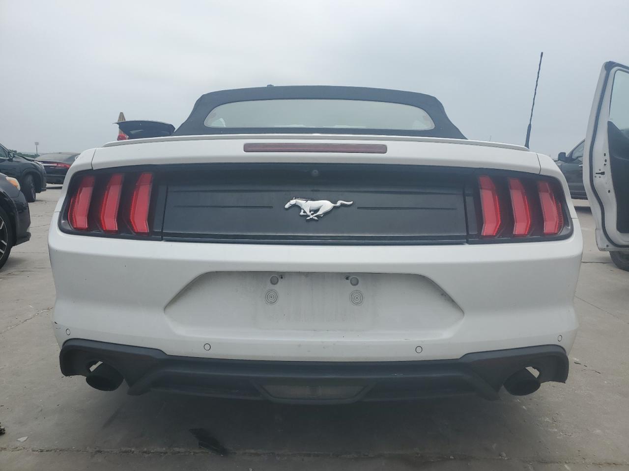 2020 Ford Mustang VIN: 1FATP8UH7L5111813 Lot: 53764334