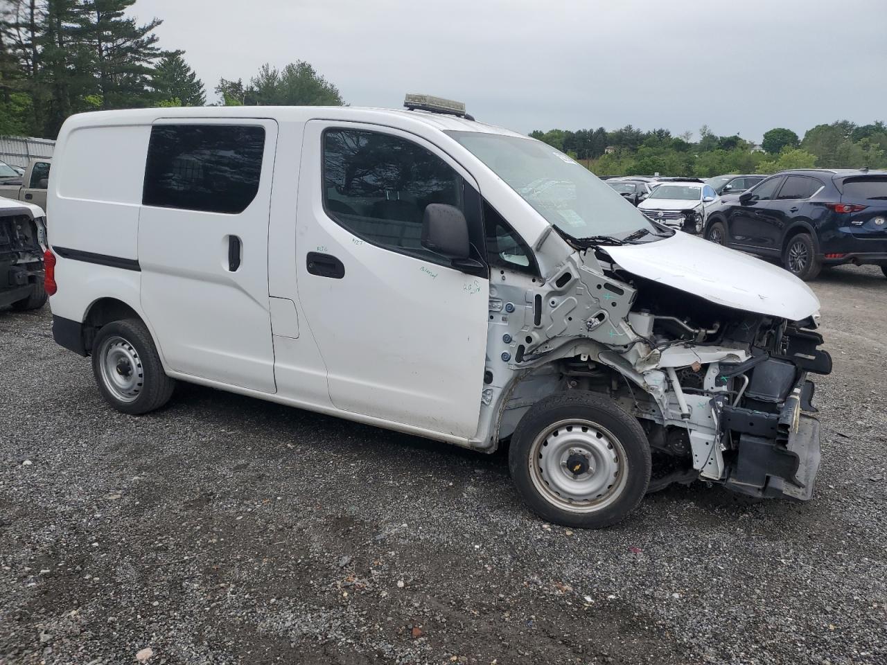 2017 Chevrolet Express - Image 4