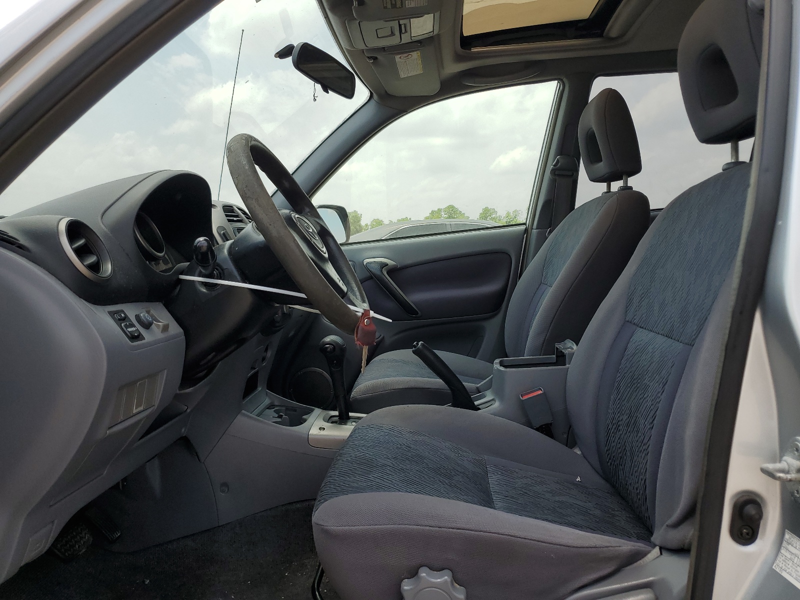 JTEGH20V920067631 2002 Toyota Rav4