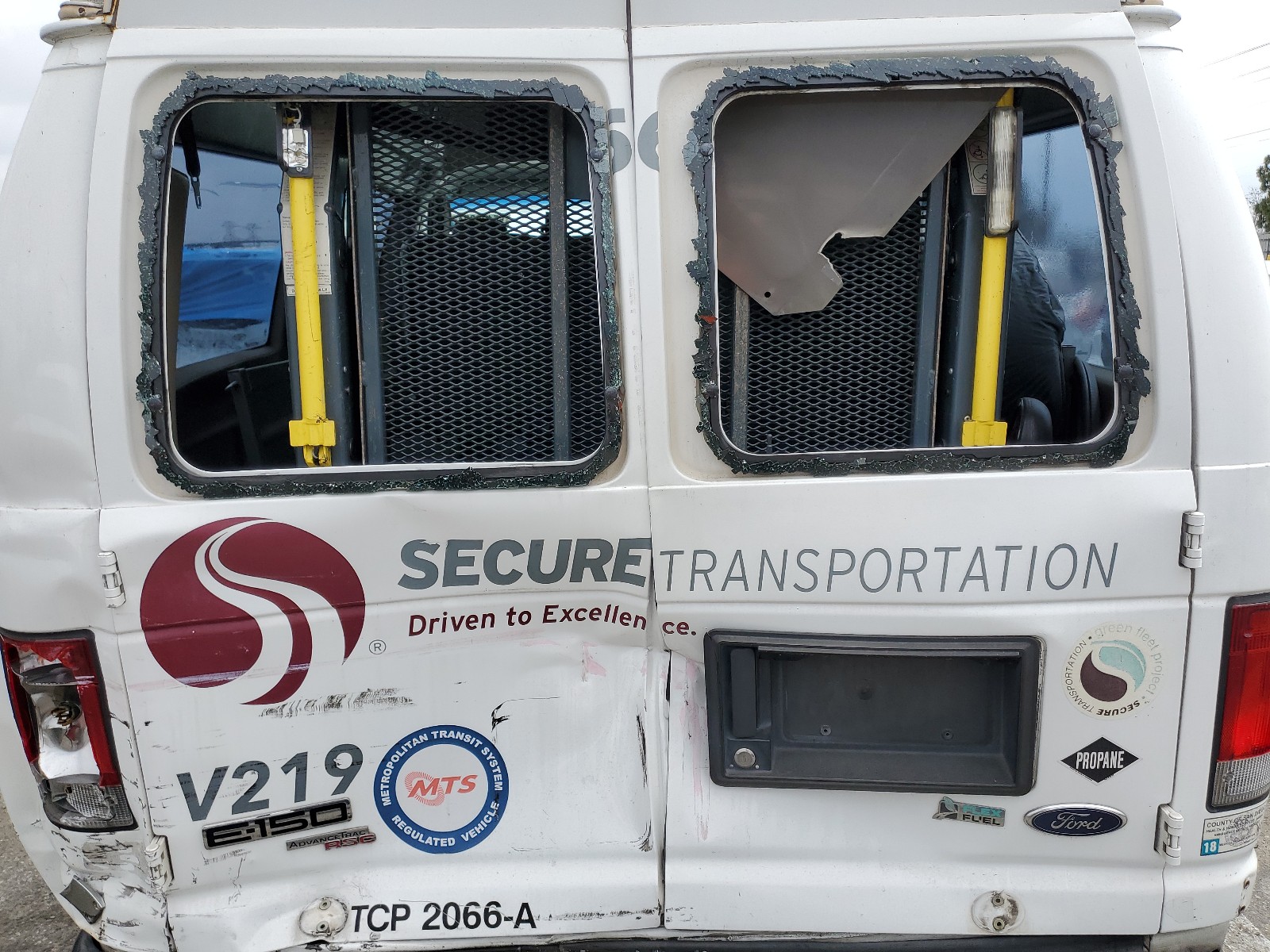 1FTNE1EW3BDA32141 2011 Ford Econoline E150 Van