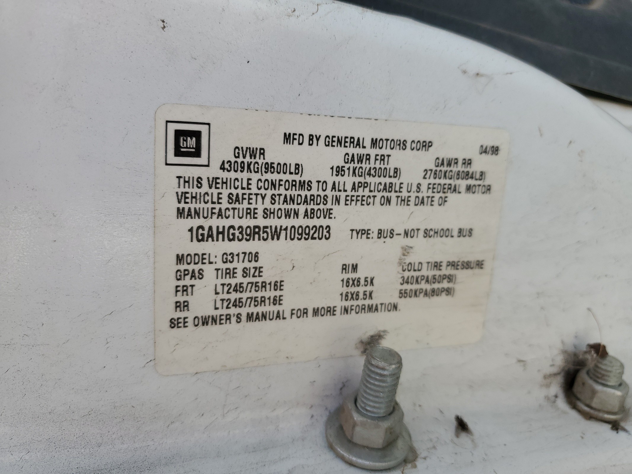 1GAHG39R5W1099203 1998 Chevrolet Express G3500