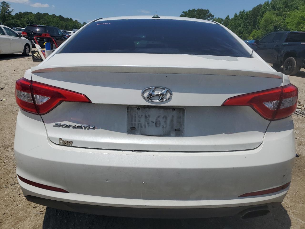 2015 Hyundai Sonata Se VIN: 5NPE24AF8FH227216 Lot: 56193734