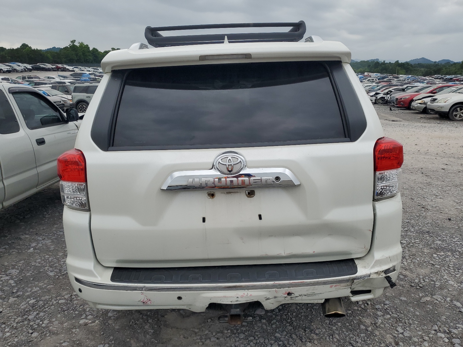 JTEBU5JR8B5040335 2011 Toyota 4Runner Sr5