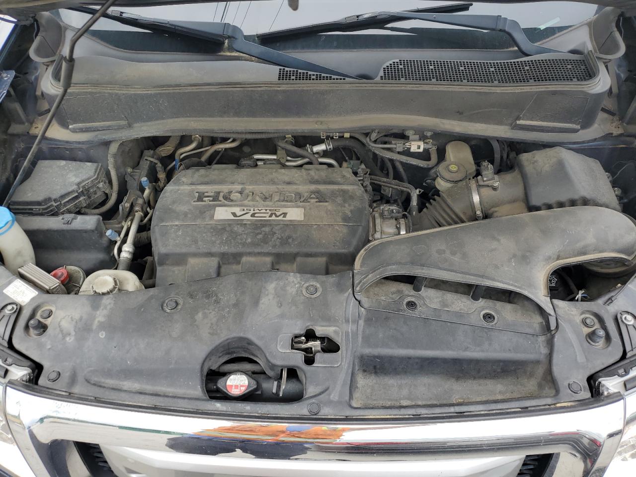 2010 Honda Pilot Touring VIN: 5FNYF4H93AB012691 Lot: 50882354