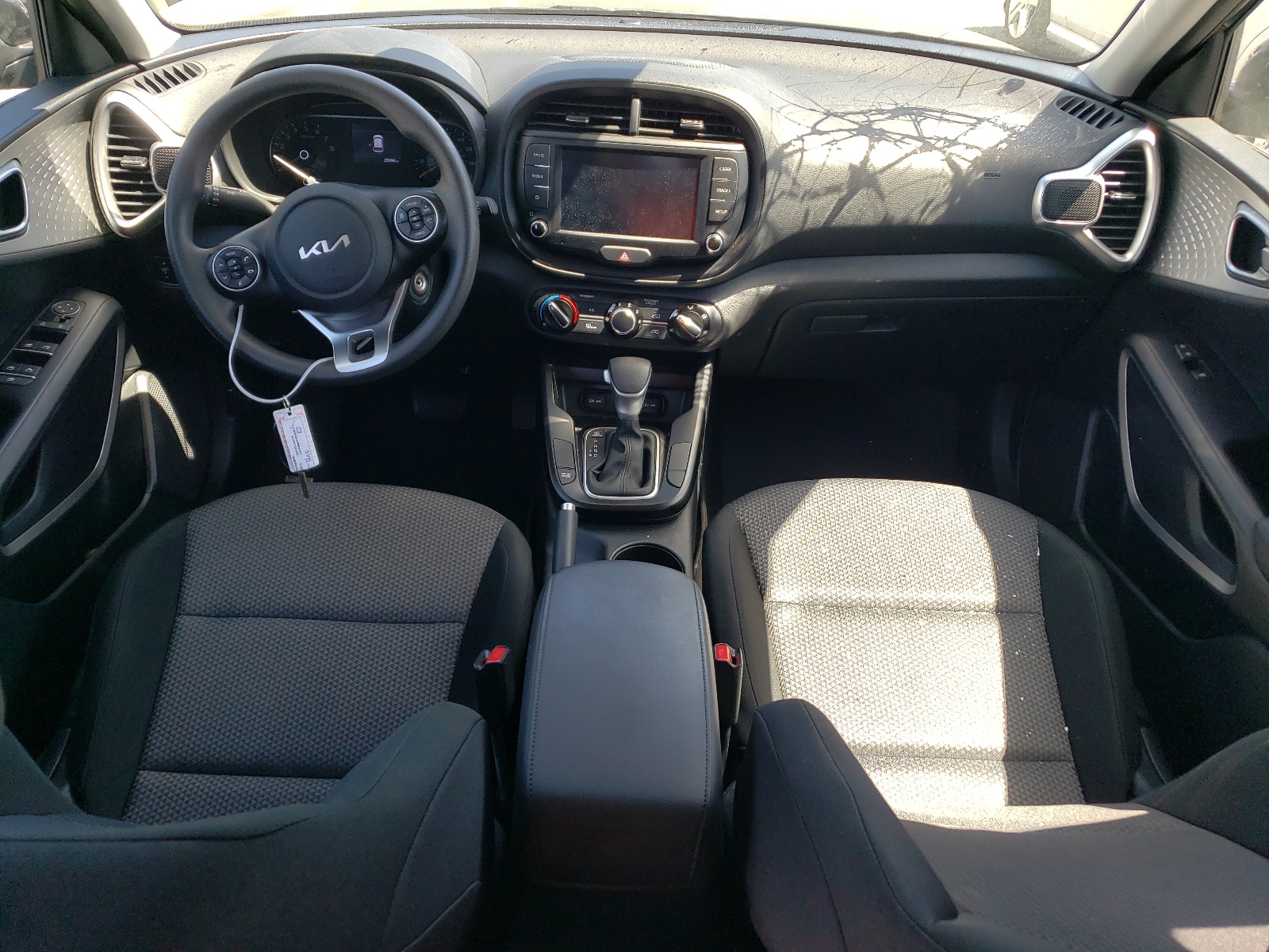 KNDJ23AU8N7167657 2022 Kia Soul Lx