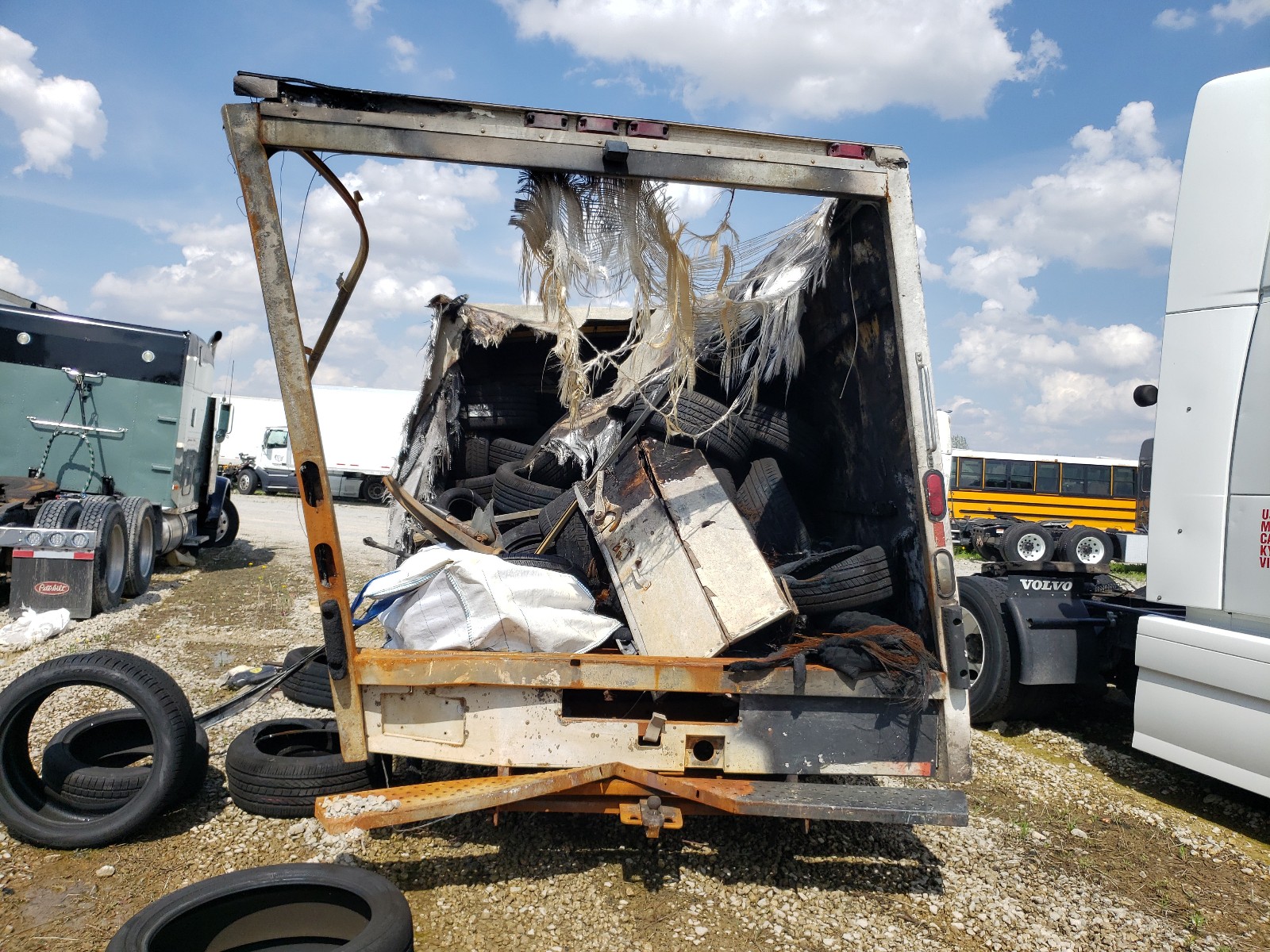 1FDWE35L54HA61816 2004 Ford Econoline E350 Super Duty Cutaway Van