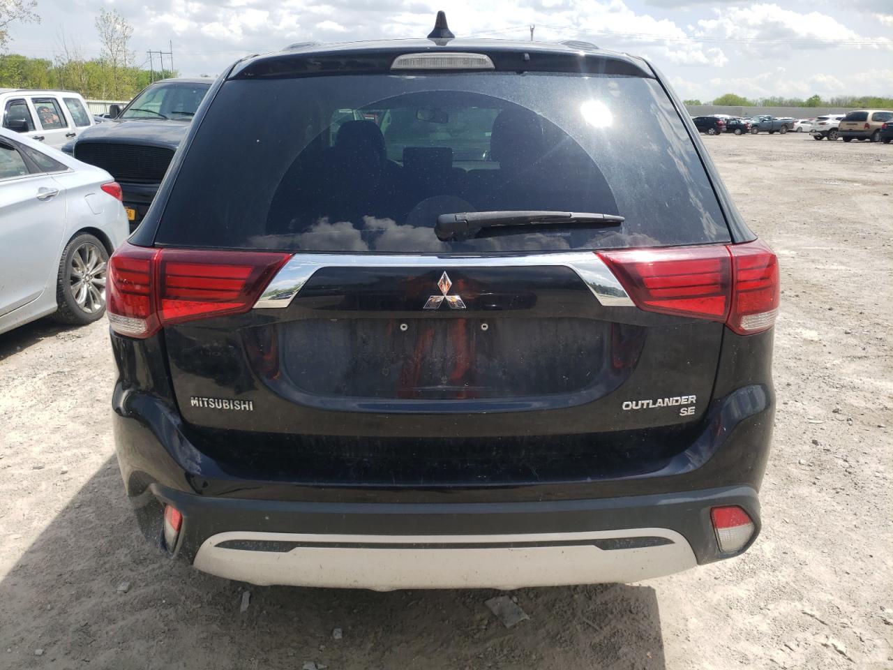 2019 Mitsubishi Outlander Se VIN: JA4AZ3A36KZ004017 Lot: 53964194