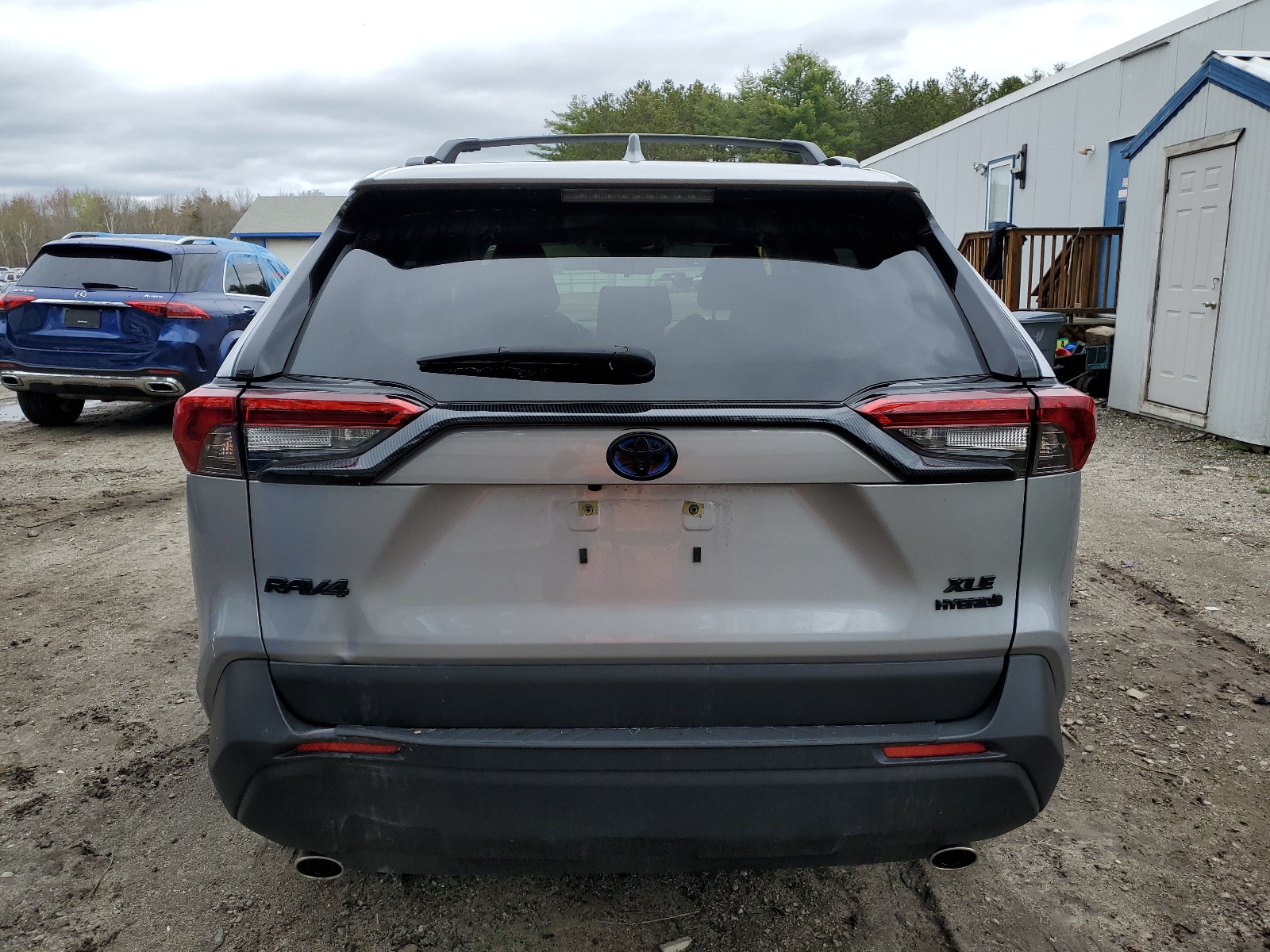 2020 Toyota Rav4 Xle vin: JTMRWRFV5LD045459