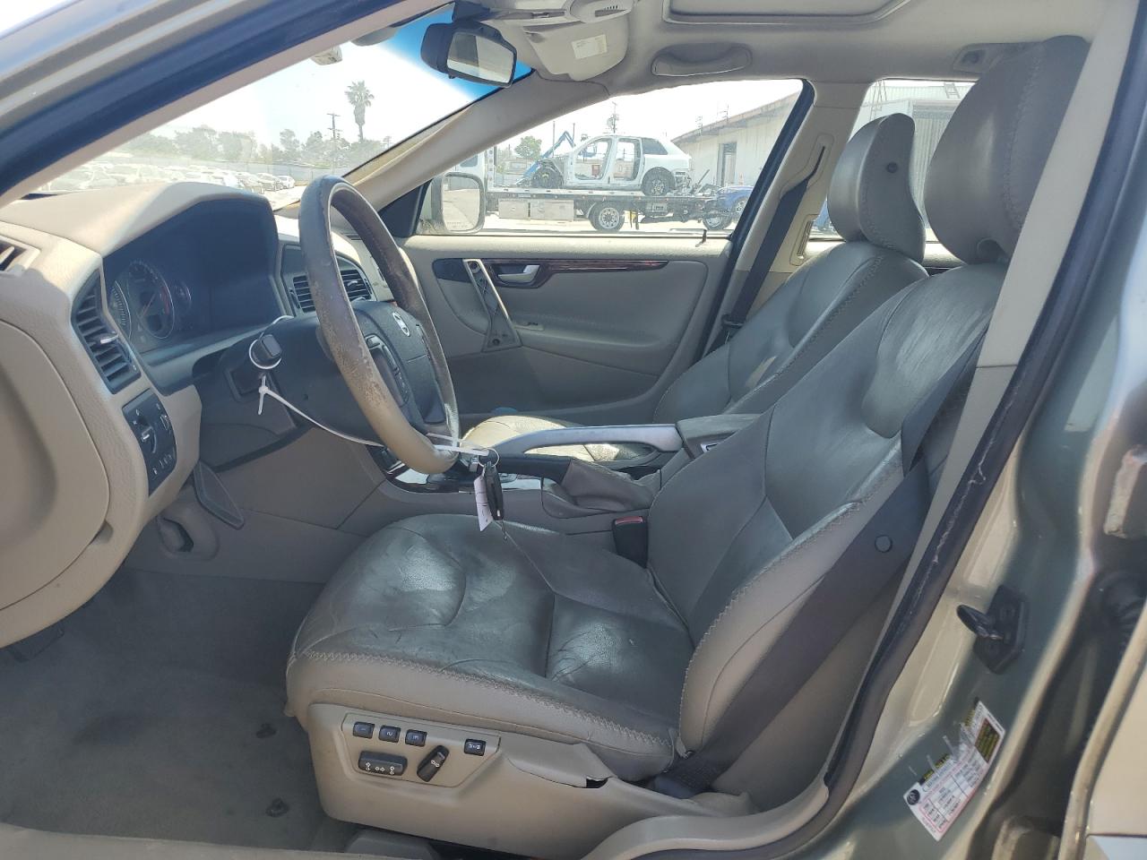 2007 Volvo XC70 - Image 7