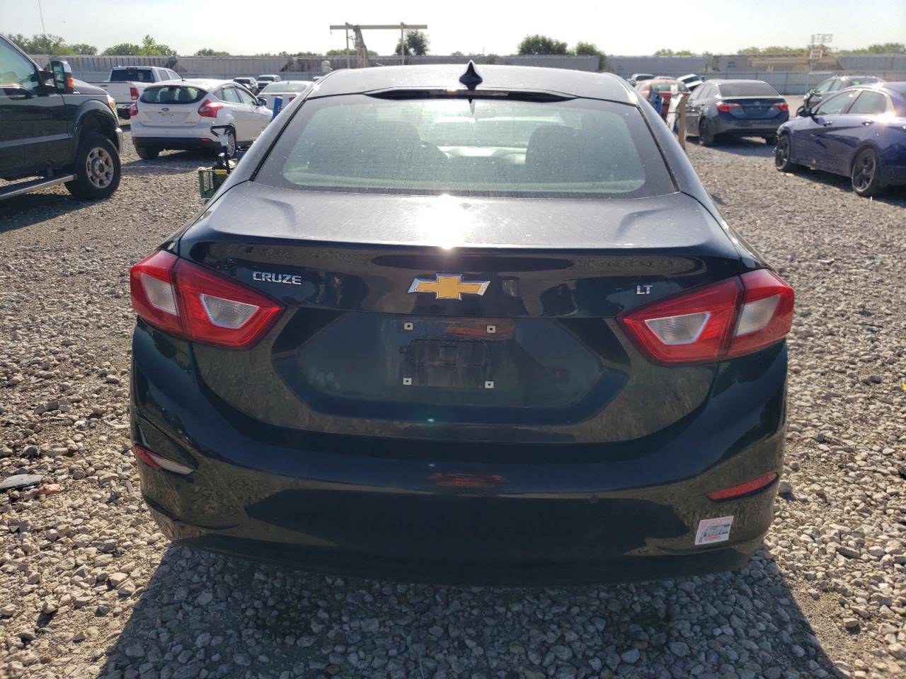 2019 Chevrolet Cruze Lt VIN: 1G1BE5SM1K7142884 Lot: 56077414