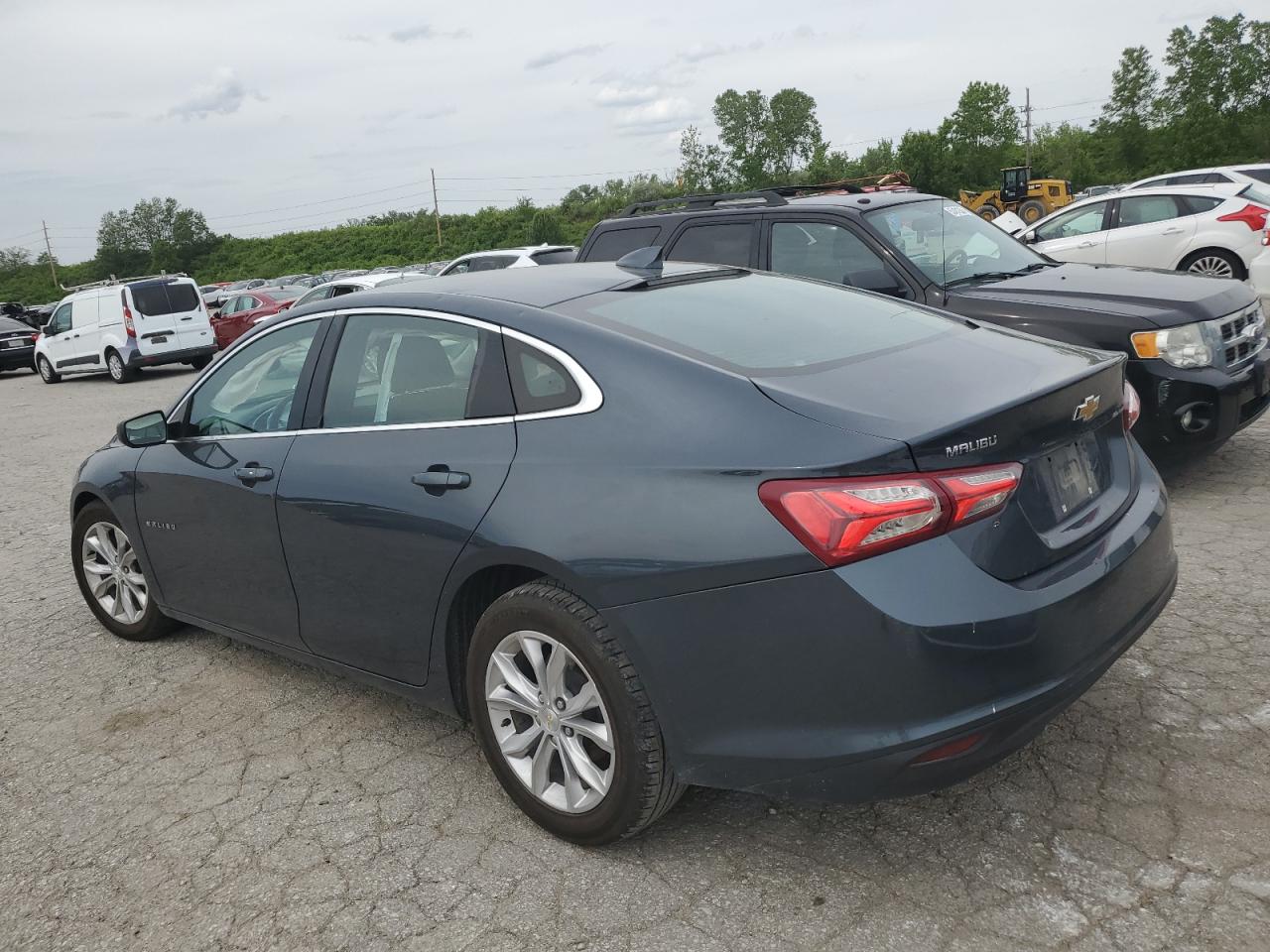 1G1ZD5ST0LF112260 2020 CHEVROLET MALIBU - Image 2