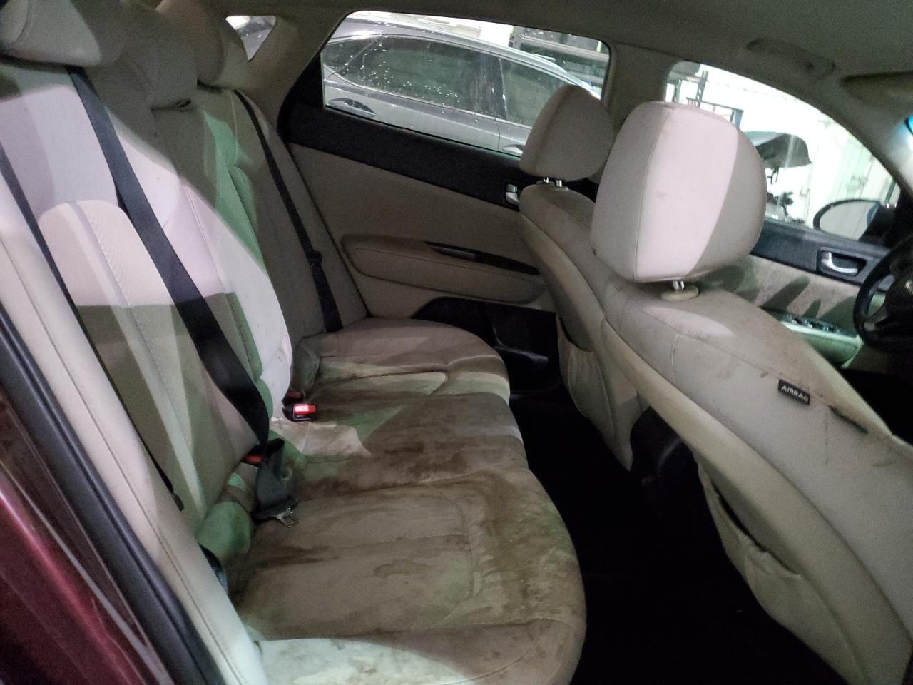 2016 Kia Optima - Image 10