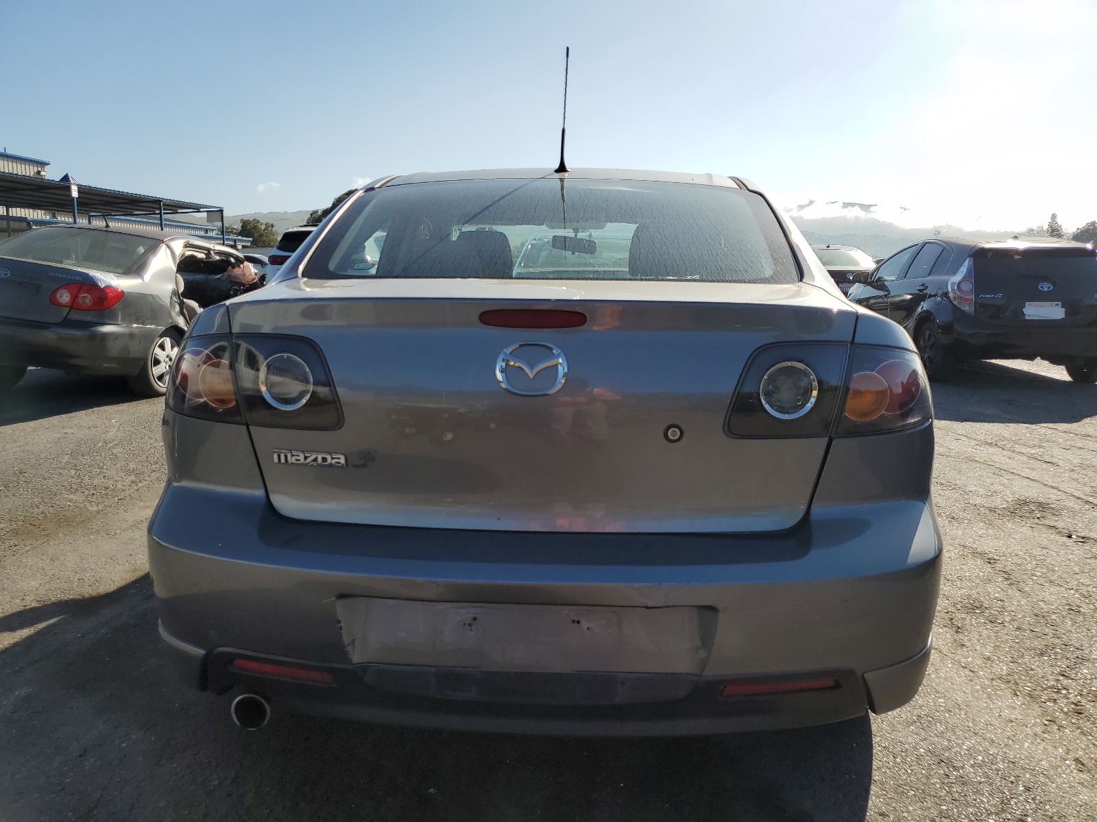 JM1BK323151279164 2005 Mazda 3 S