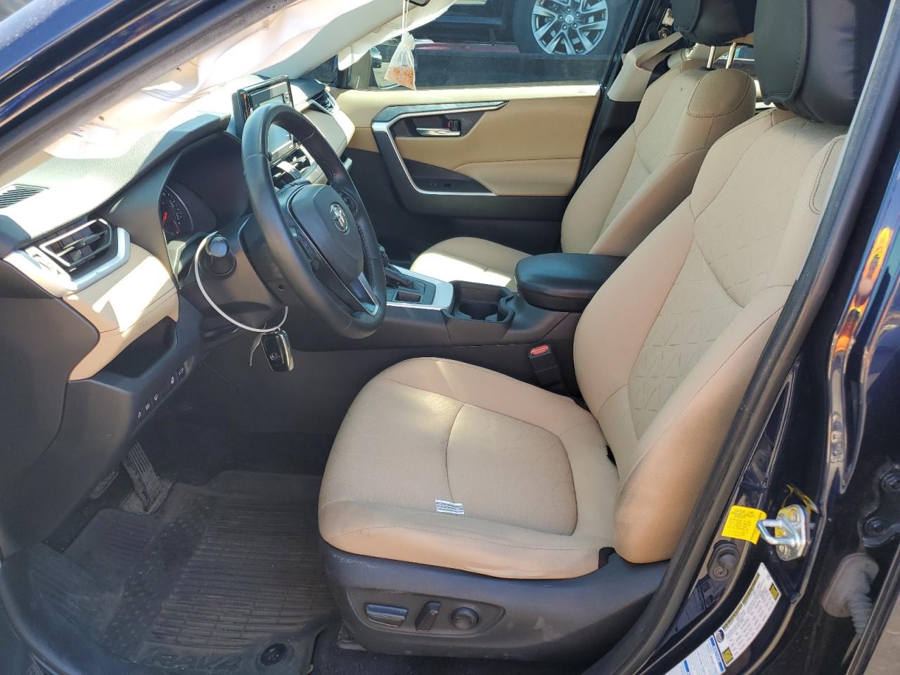 2021 Toyota Rav4 Xle VIN: 2T3P1RFV2MW238551 Lot: 55411914