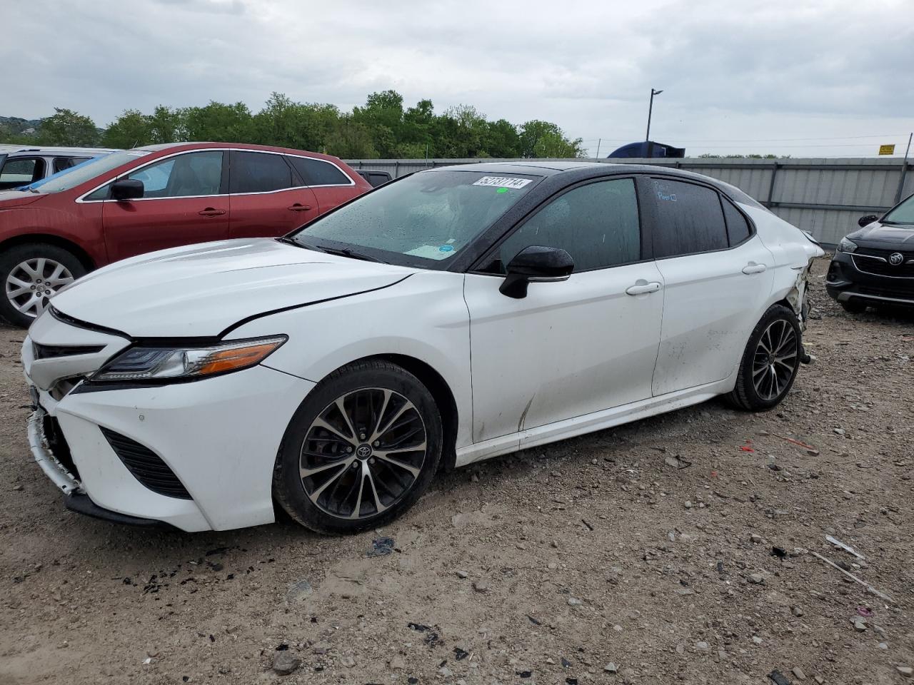 4T1BZ1HKXJU003570 2018 TOYOTA CAMRY - Image 1