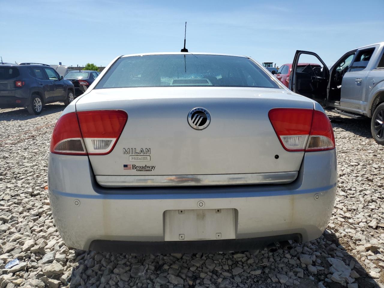 2011 Mercury Milan Premier VIN: 3MEHM0JA1AR645870 Lot: 56904844