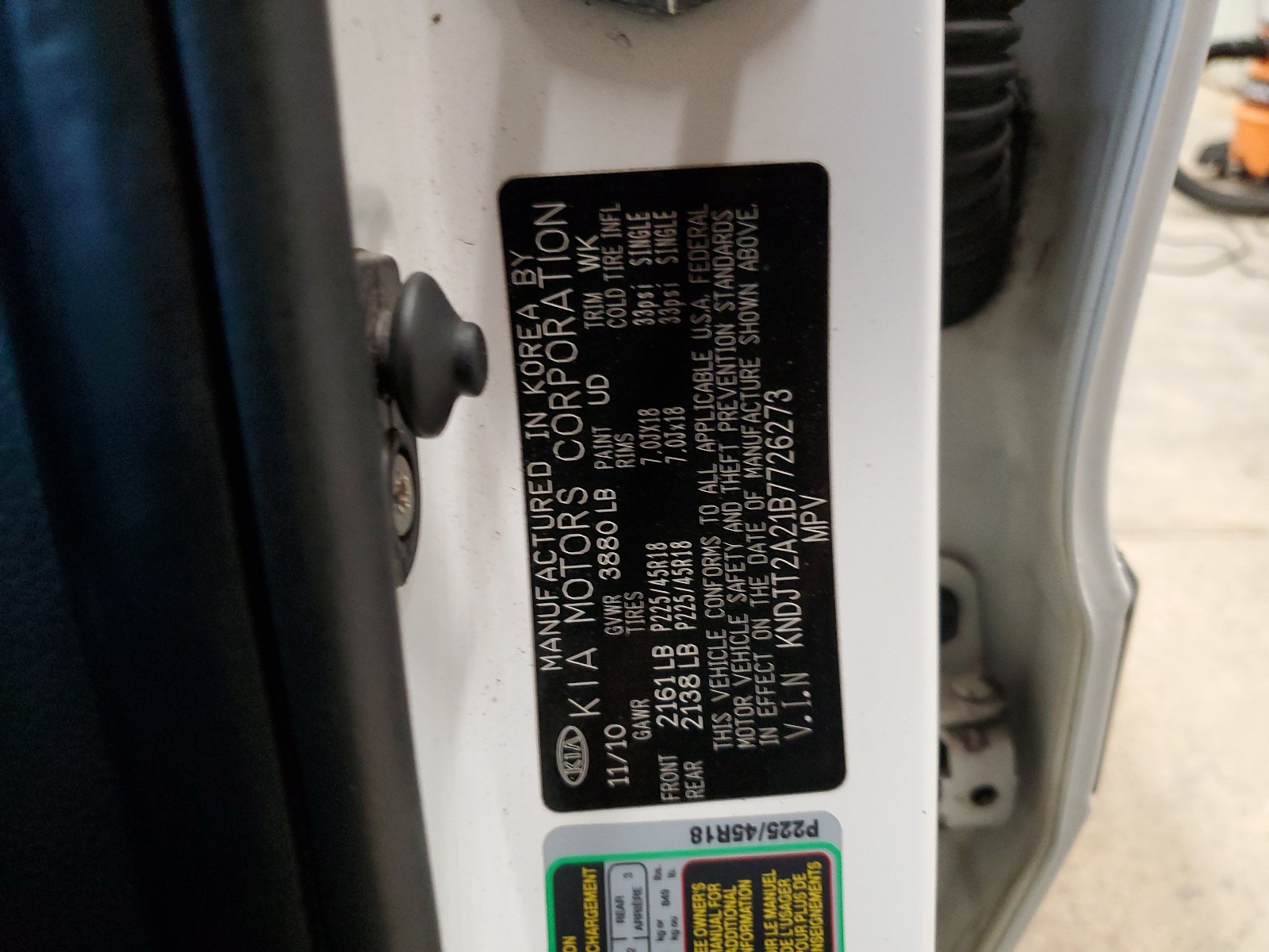 KNDJT2A21B7726273 2011 Kia Soul +