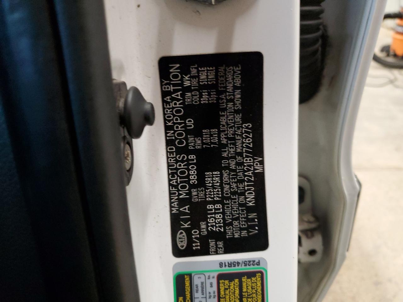 2011 Kia Soul + VIN: KNDJT2A21B7726273 Lot: 56416374