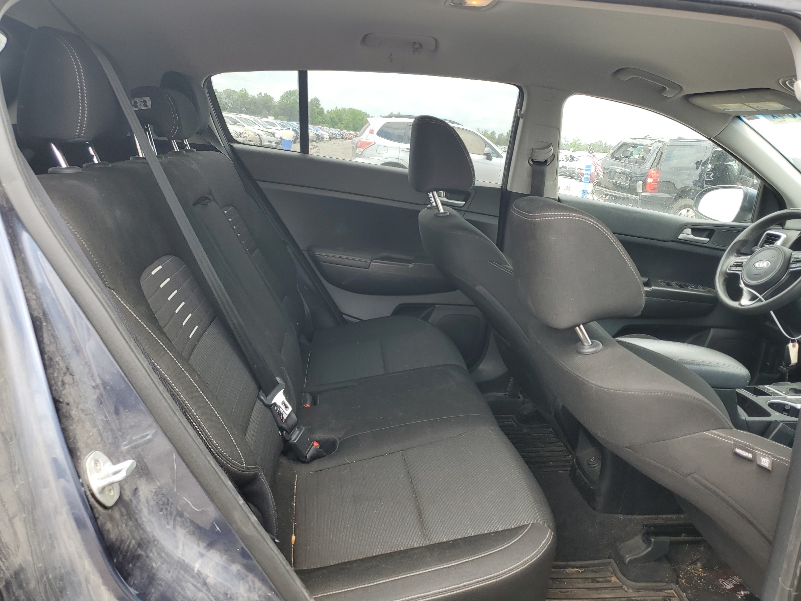 KNDPMCAC1J7316061 2018 Kia Sportage Lx