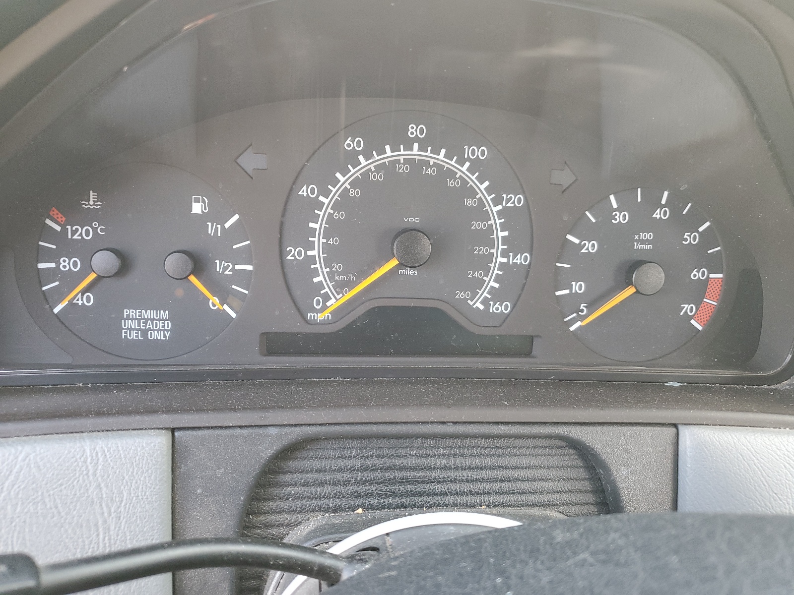 WDBJF70F4WA670331 1998 Mercedes-Benz E 430