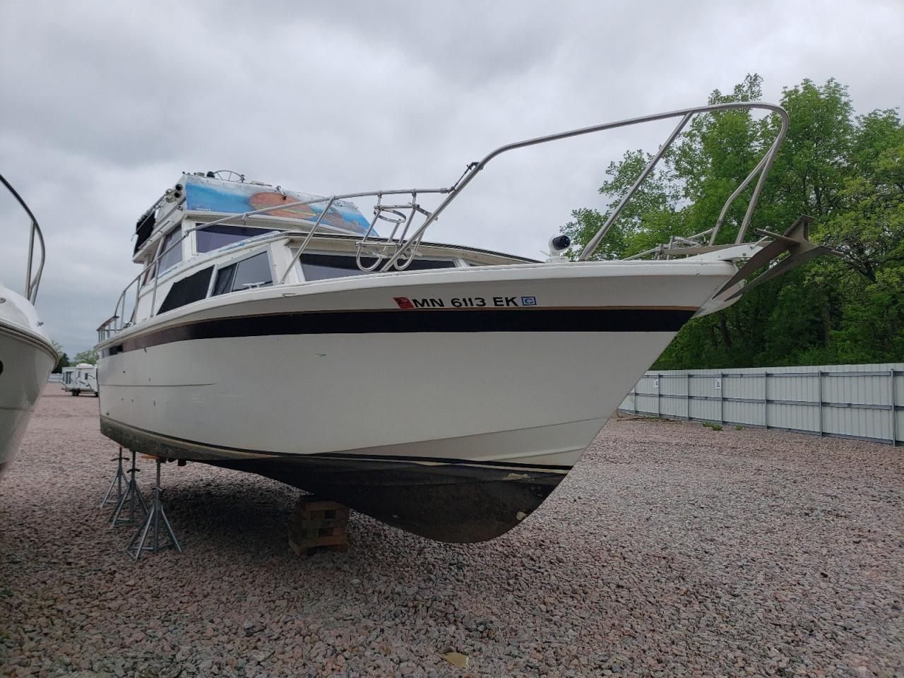 1974 Carver Yachts Monterey for Sale in Avon, MN - Undercarriage