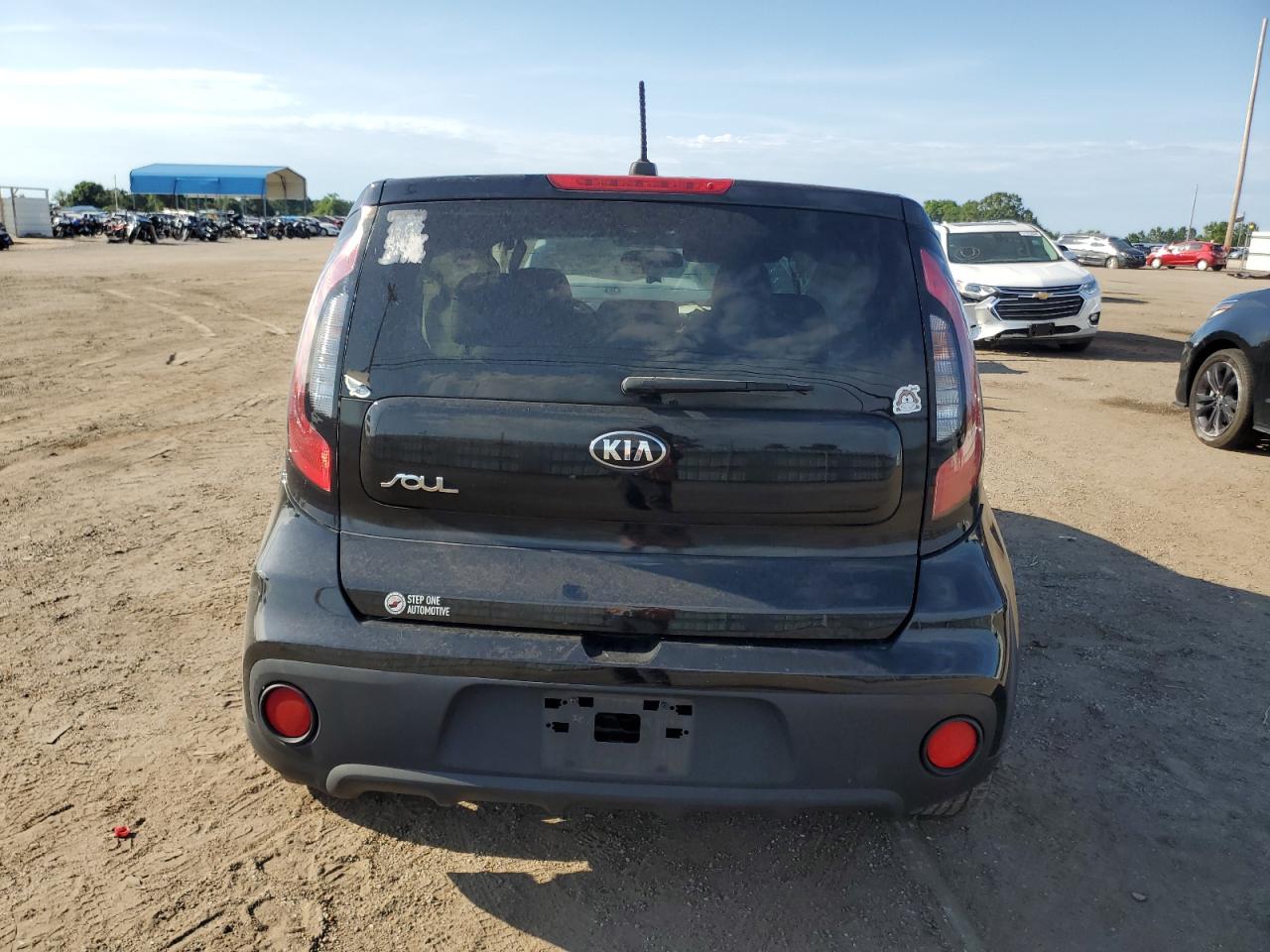 KNDJN2A2XH7438657 2017 Kia Soul