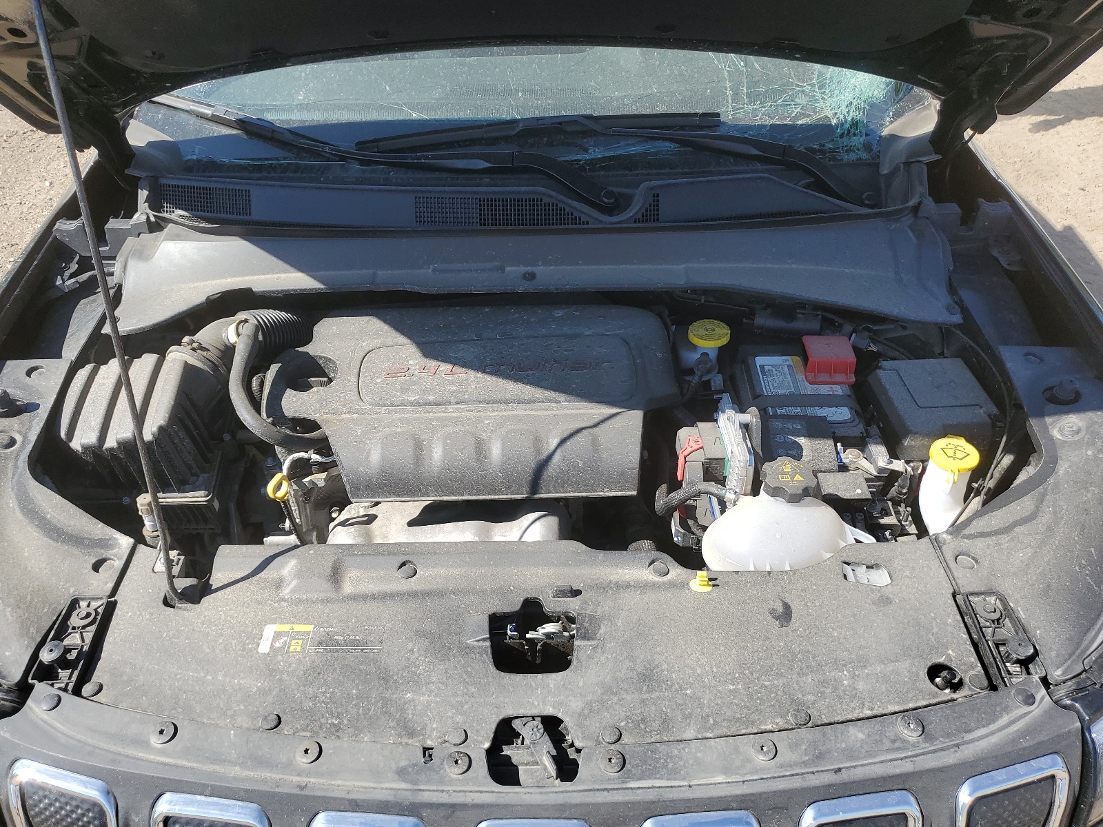 3C4NJDFB0NT208084 2022 Jeep Compass Latitude Lux