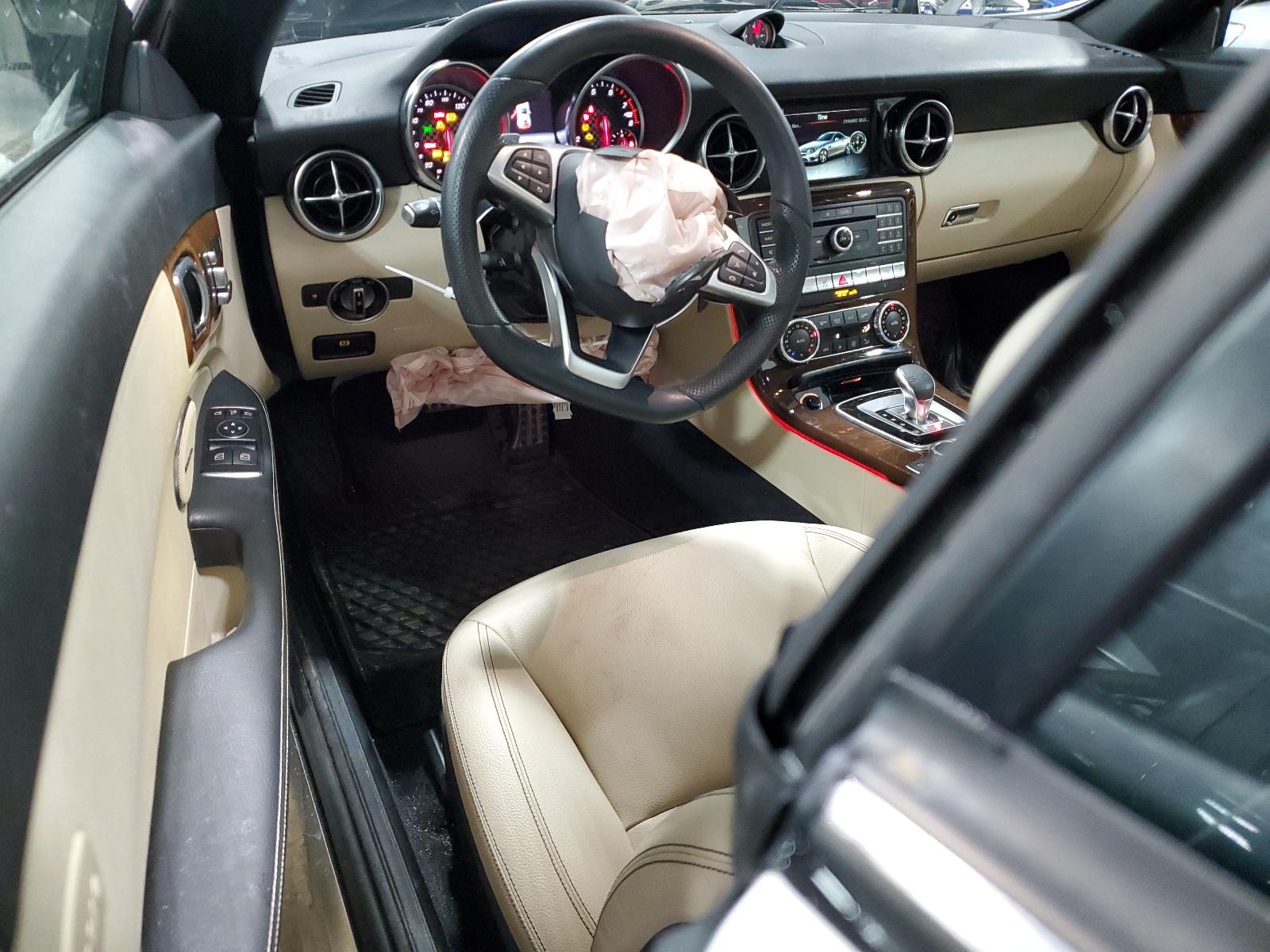 WDDPK3JA6KF160018 2019 Mercedes-Benz Slc 300