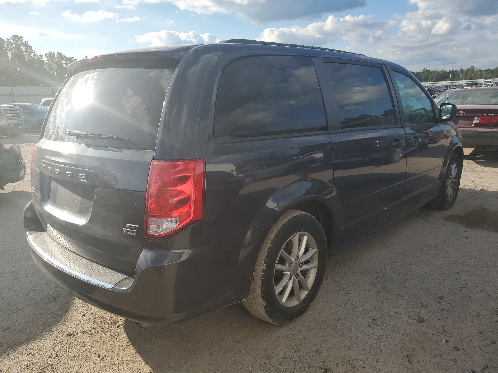 2014 Dodge Grand Caravan Sxt vin: 2C4RDGCG2ER154087