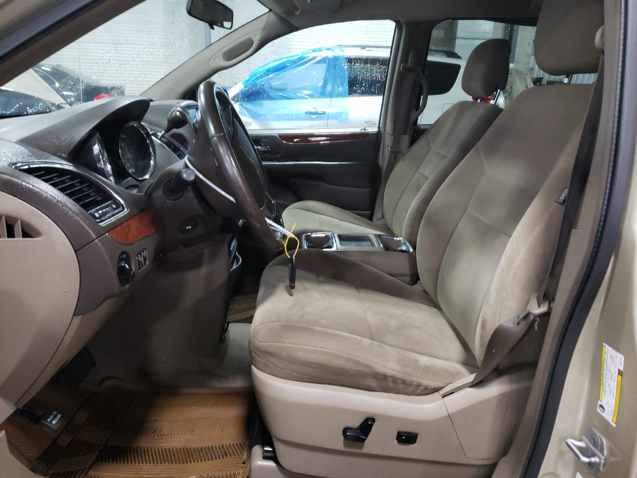 2011 Chrysler Town & Country Touring VIN: 2A4RR5DG2BR781852 Lot: 56221424