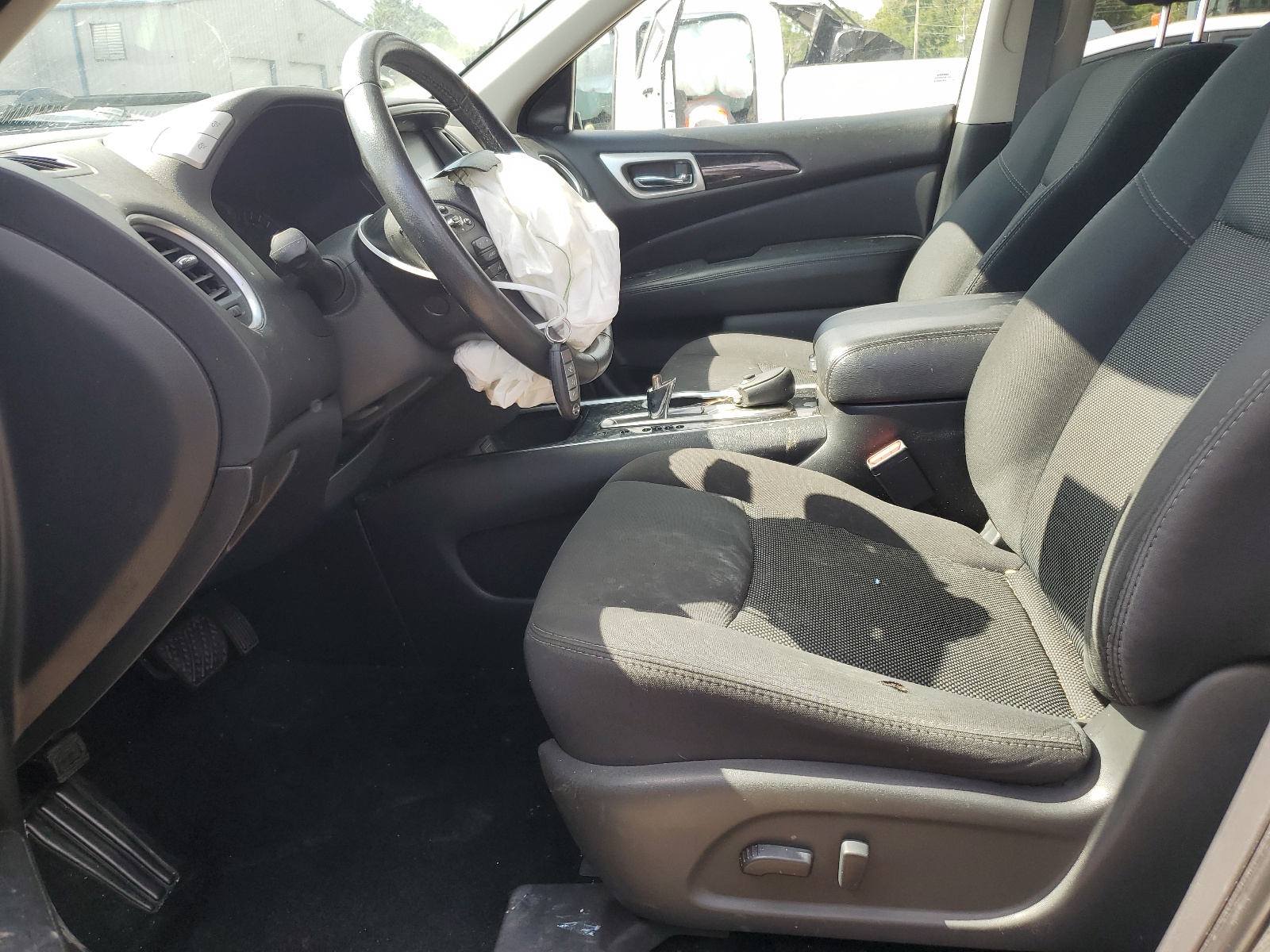 5N1DR2MNXKC639945 2019 Nissan Pathfinder S