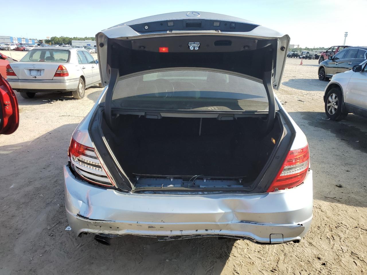 2013 Mercedes-Benz C 250 VIN: WDDGF4HB0DA792408 Lot: 56325354