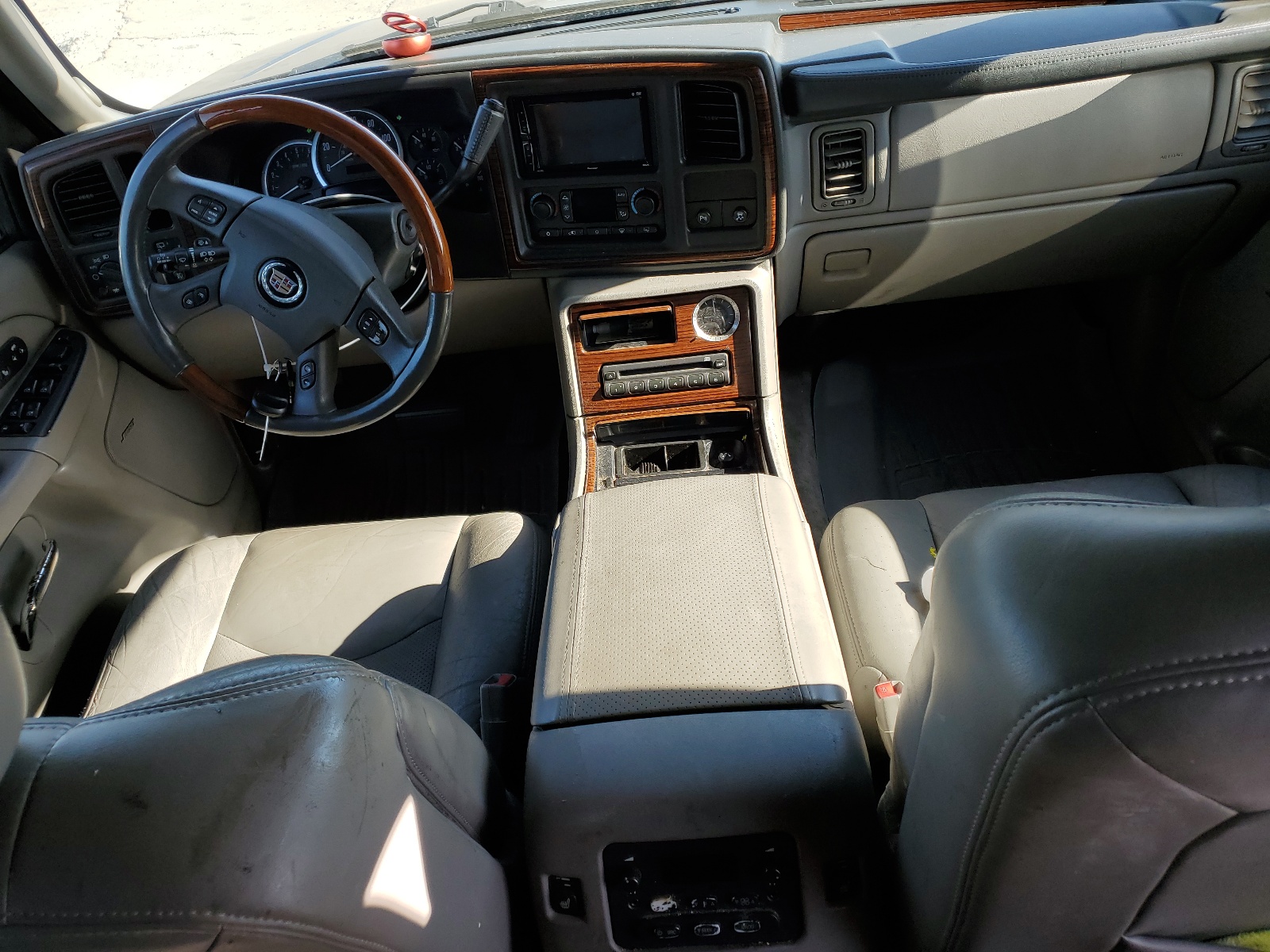 1GYEK63N84R280109 2004 Cadillac Escalade Luxury