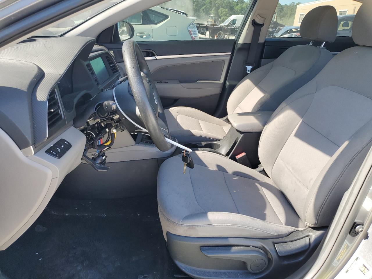 5NPD84LFXKH480569 2019 Hyundai Elantra Sel