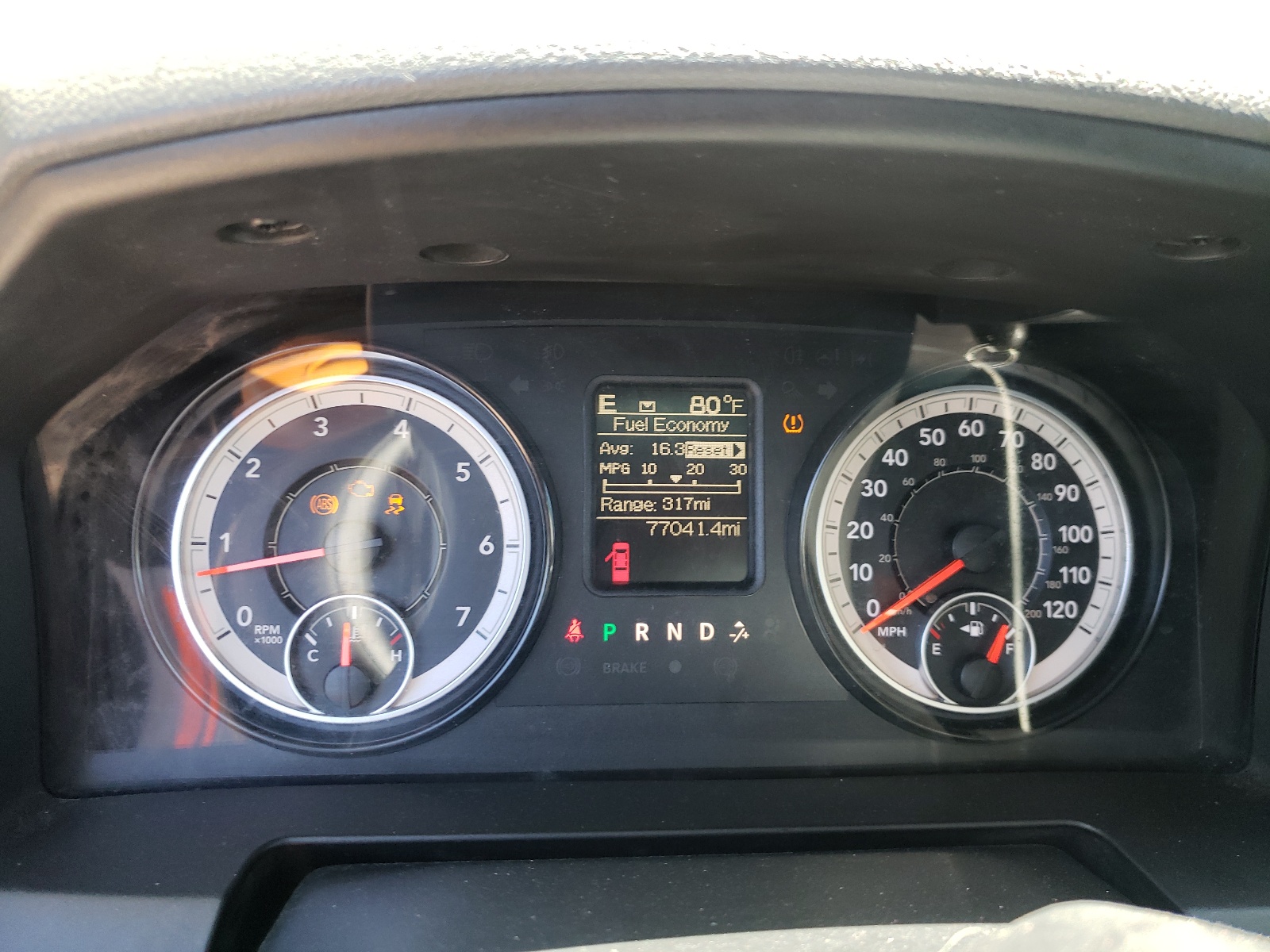 1C6RR6GG5HS682917 2017 Ram 1500 Slt