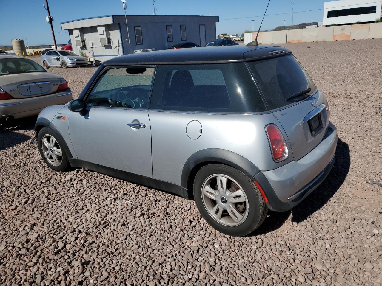 2006 MINI Cooper - Image 2
