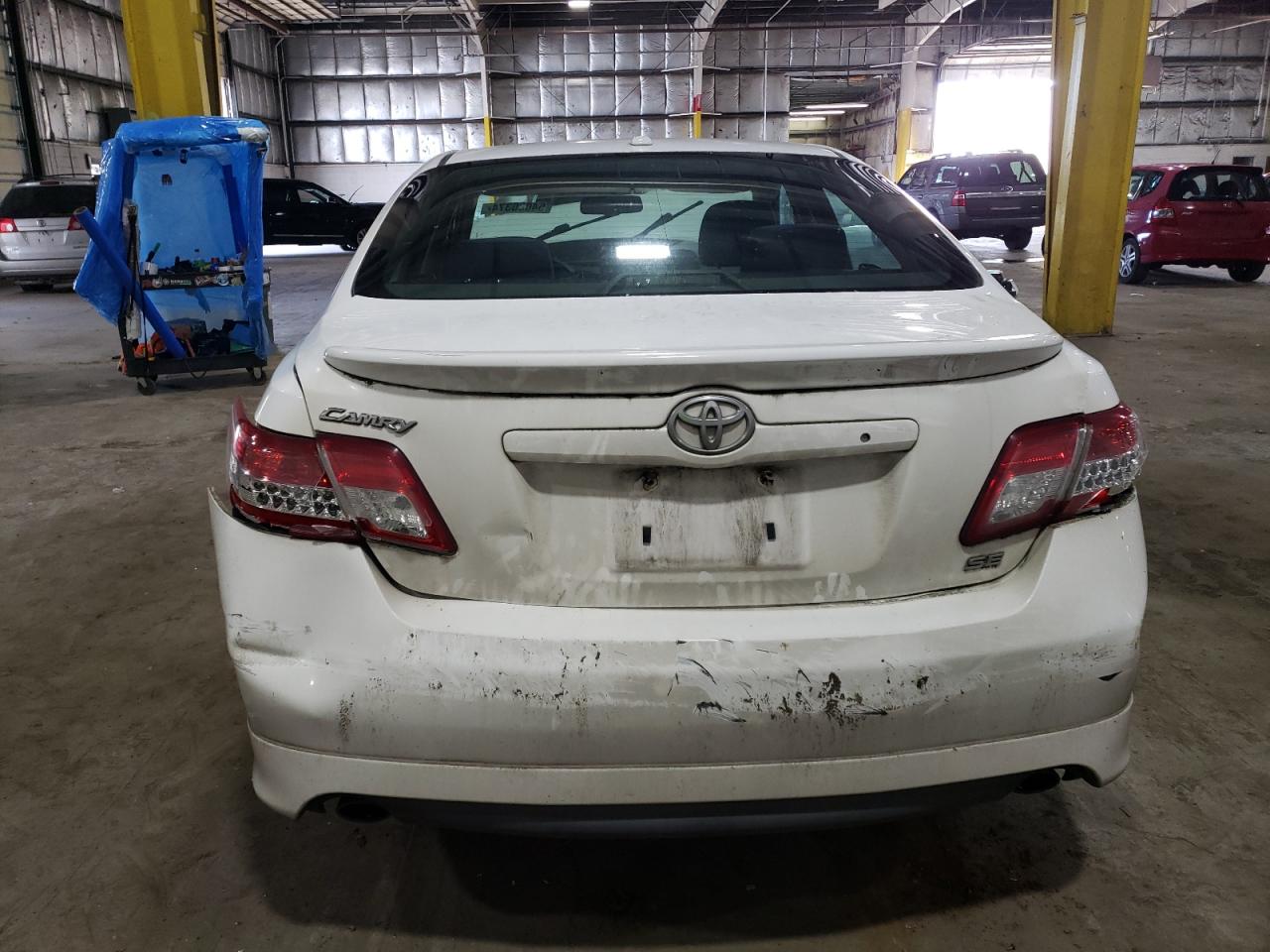 4T1BF3EK4BU695240 2011 Toyota Camry Base