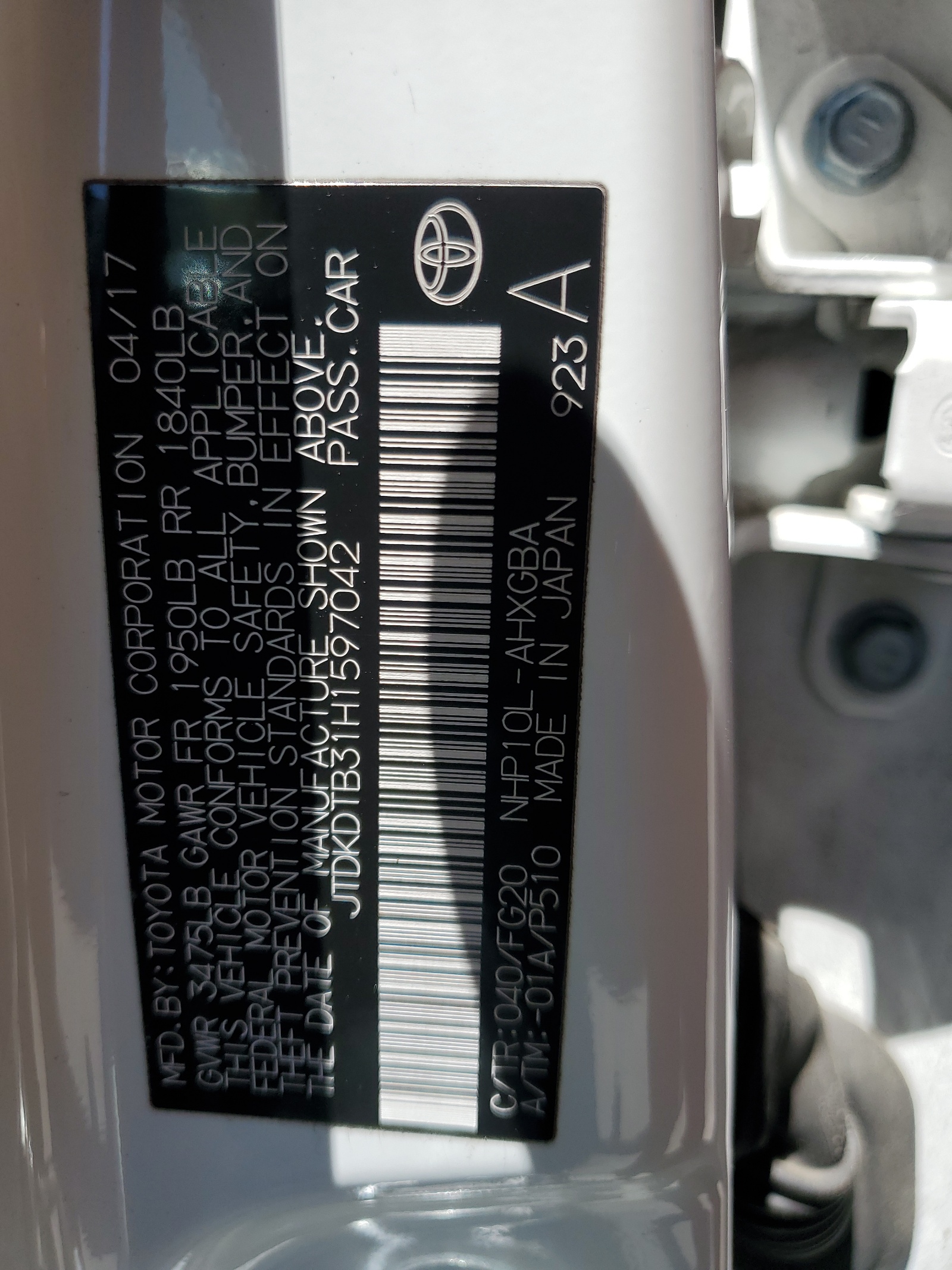 JTDKDTB31H1597042 2017 Toyota Prius C