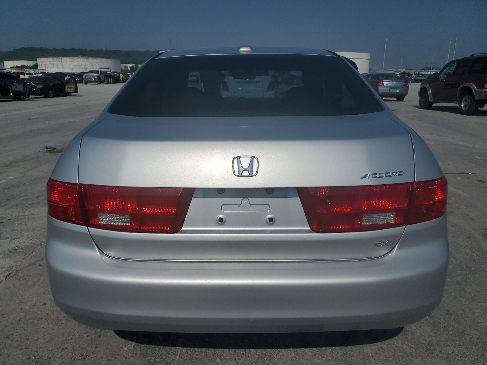 1HGCM56805A102106 2005 Honda Accord Ex