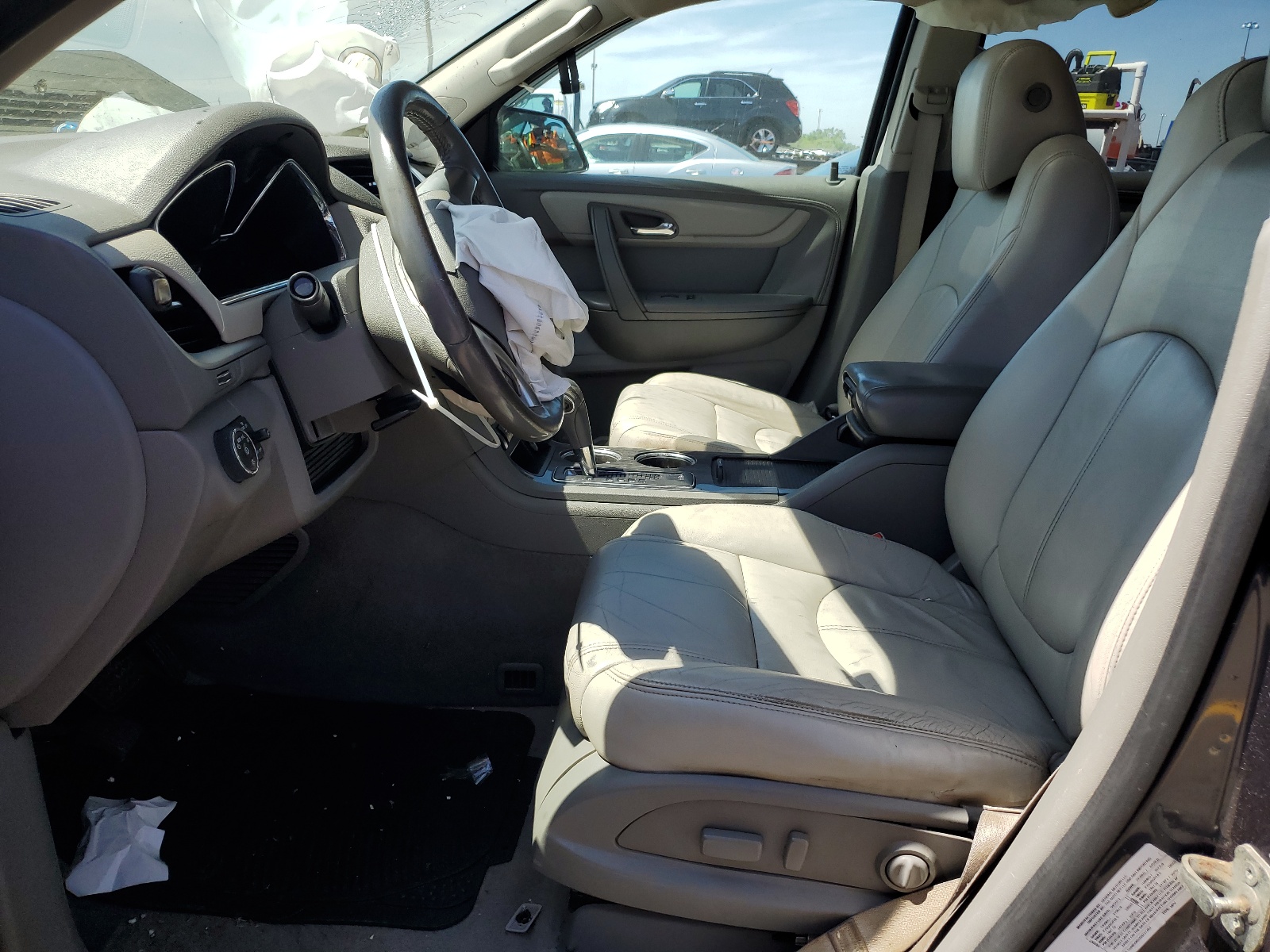 1GNKVJKD2DJ227262 2013 Chevrolet Traverse Lt