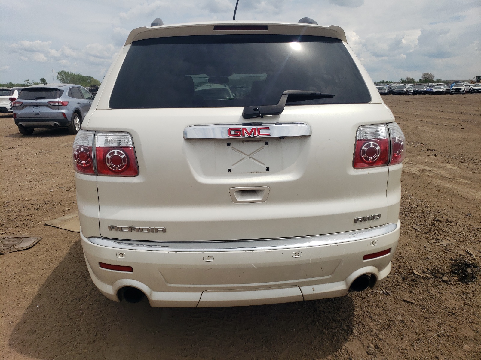 1GKKVTED3CJ202843 2012 GMC Acadia Denali